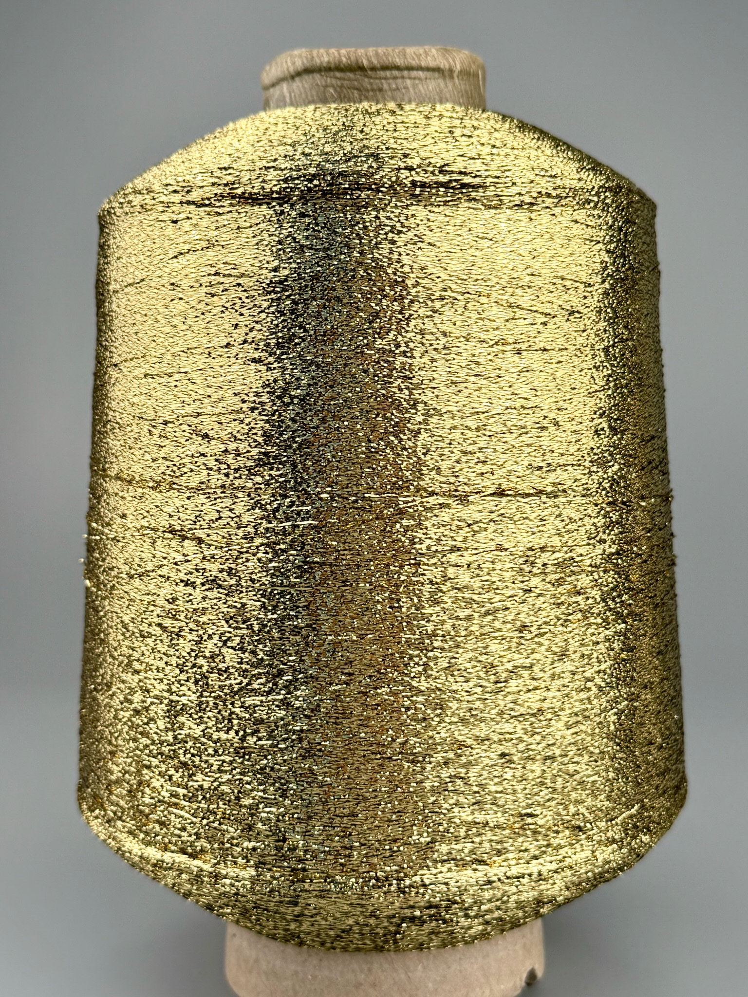 Lurexgarn 6900m/100g – Metallfaser col. Dunkelgold 1014N foto 2